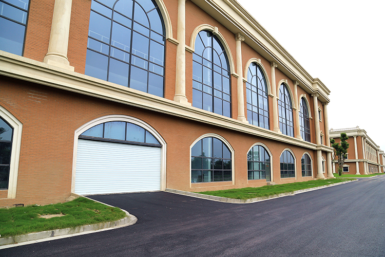 扬子江药业集团有限公司车库卷帘门.jpg 扬子江药业集团有限公司车库卷帘门.jpg