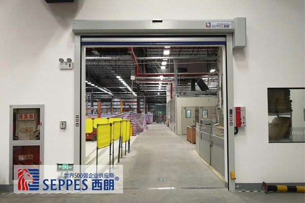 超强保温快速门