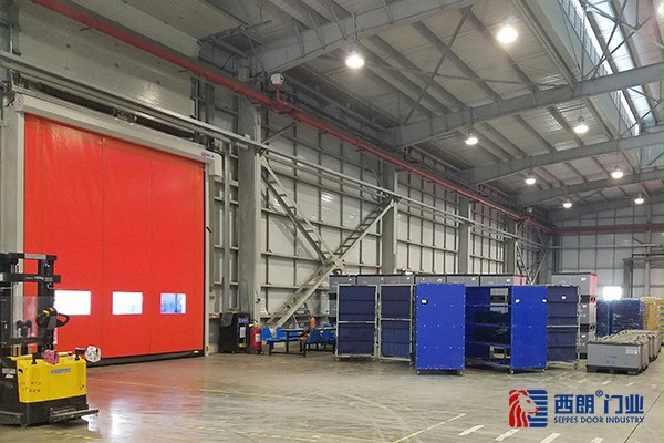 安全的拉链快速门