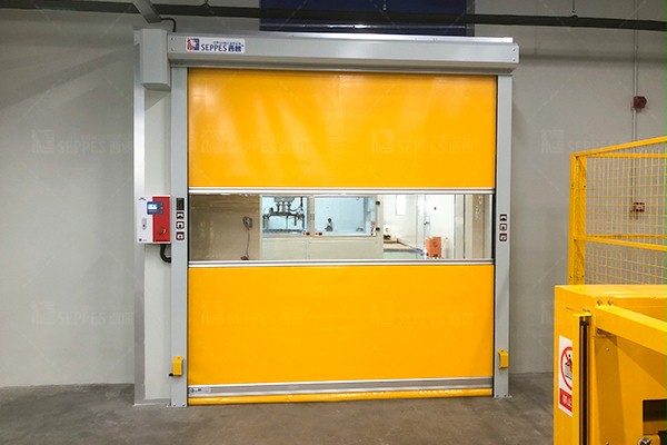 西朗门业快速卷帘门