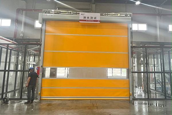 西朗门业快速卷帘门