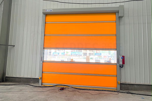 西朗门业快速卷帘门