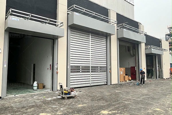 西朗门业伺服电机硬质快速卷帘门 西朗门业伺服电机硬质快速卷帘门