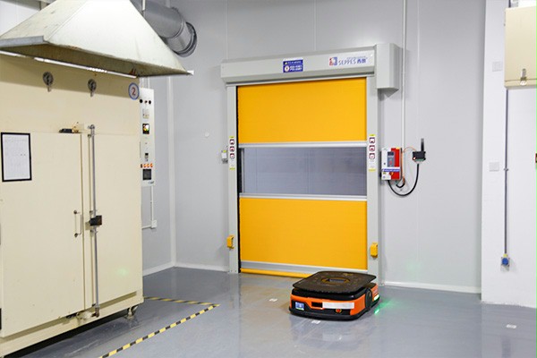 西朗门业快速卷帘门