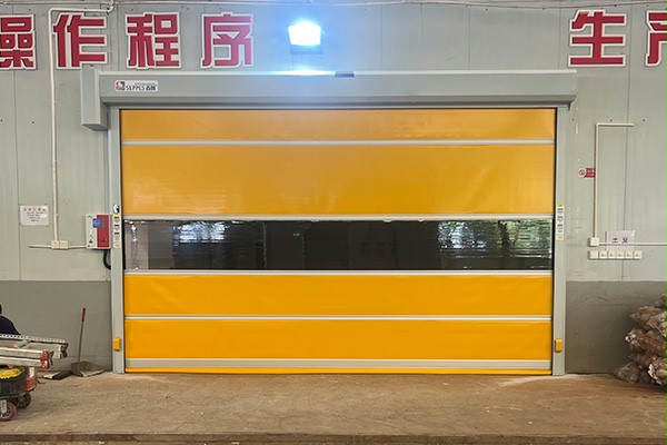 西朗门业快速卷帘门