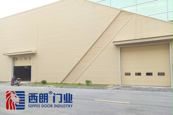 稳定的提升门 稳定的提升门
