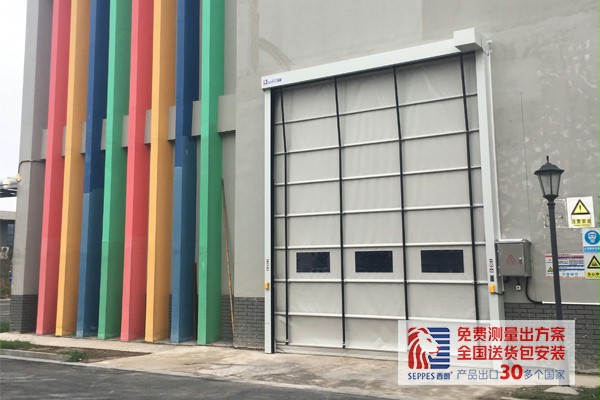 抗风的快速门 抗风的快速门