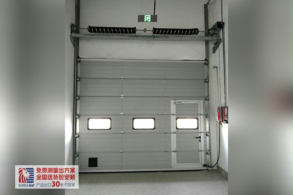 稳定的提升门 稳定的提升门