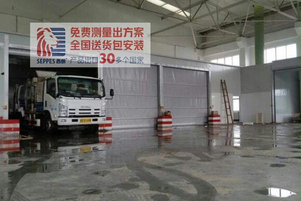 安全的快速门 安全的快速门